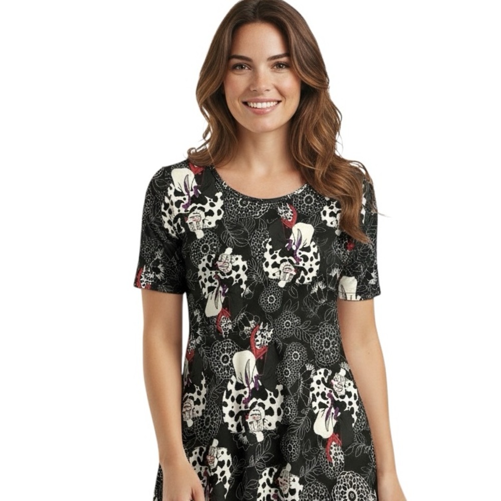 LuLaRoe Disney Cruella Deville Black White Perfect T Short Sleeve Tunic Top S
